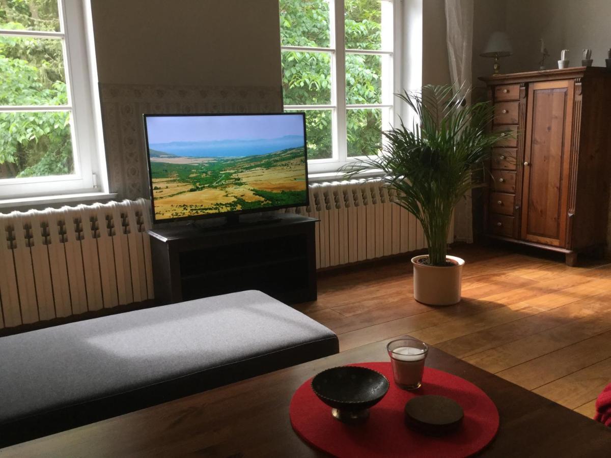Exklusive Ferienwohnungen Im Gutshaus Viezen Bernitt Exteriör bild